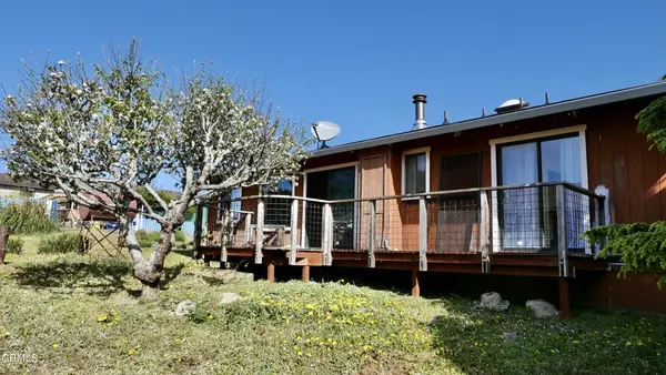 Fort Bragg, CA 95437,620 Dubois LN