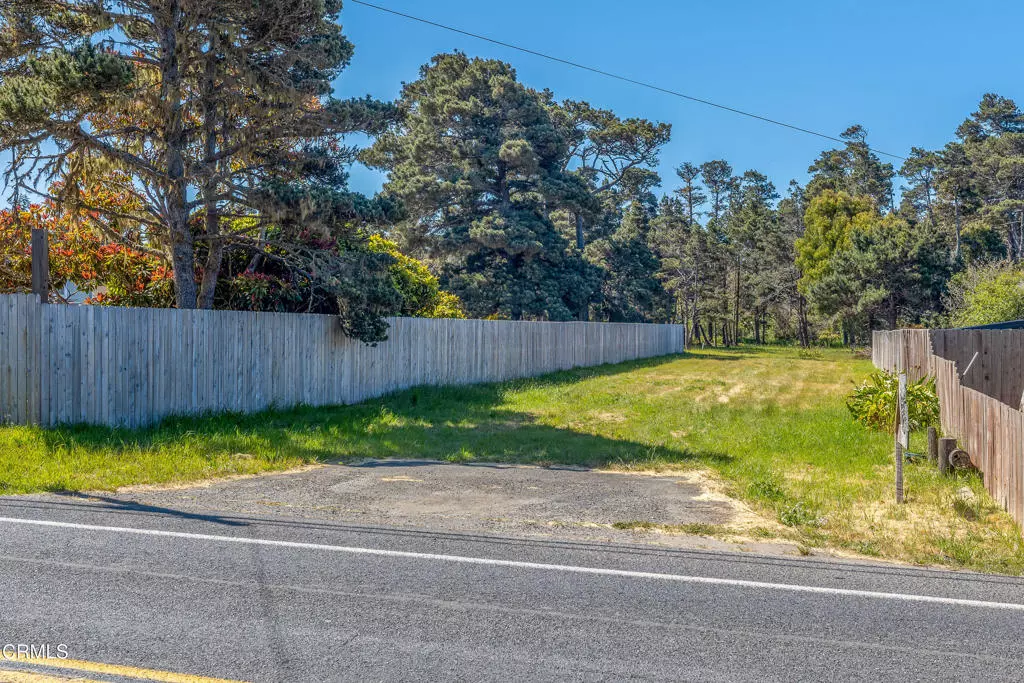 Fort Bragg, CA 95437,32875 Simpson LN