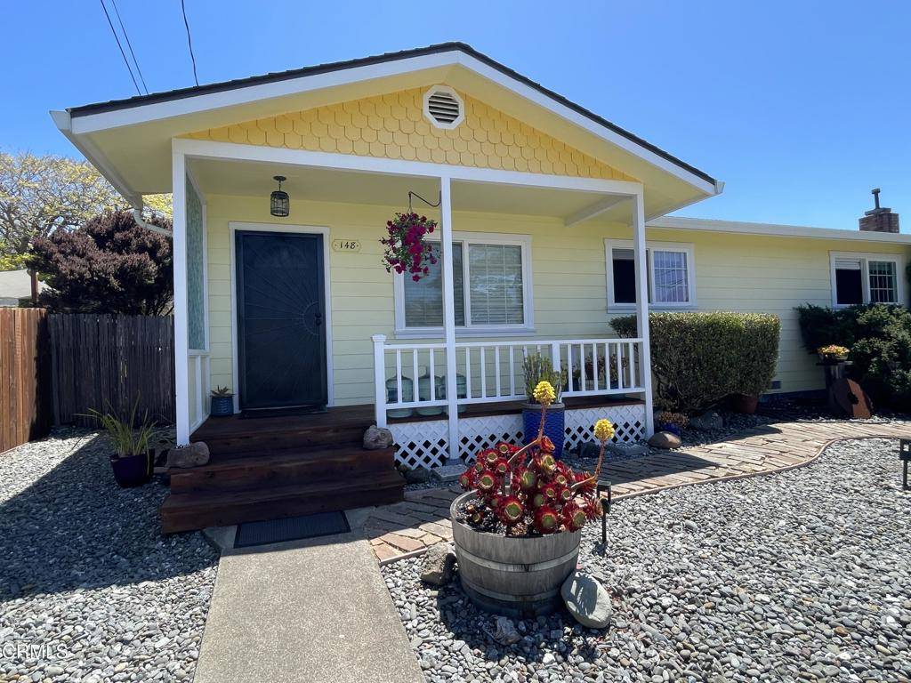 148 Olsen LN, Fort Bragg, CA 95437
