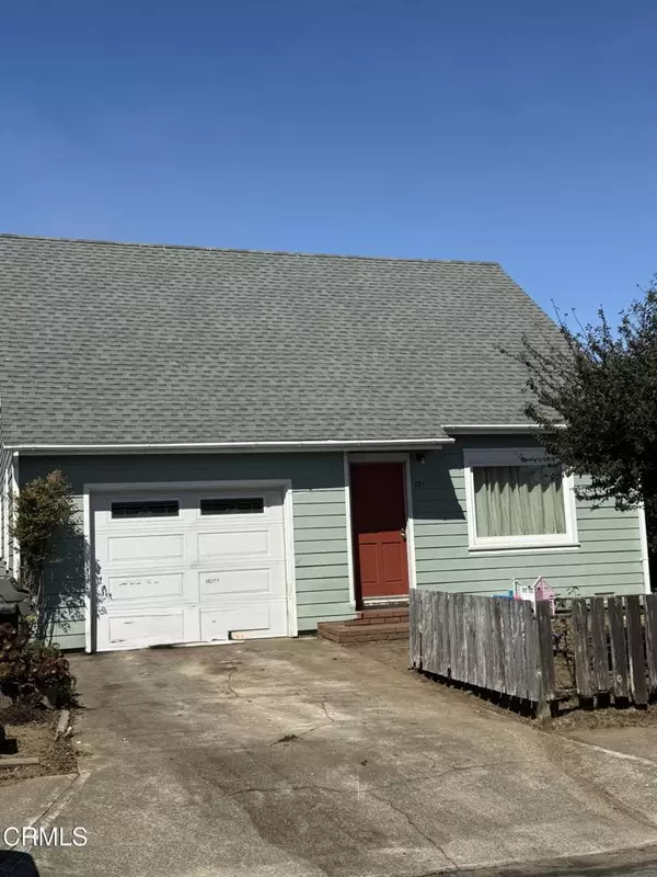 121 S McPhereson ST, Fort Bragg, CA 95437
