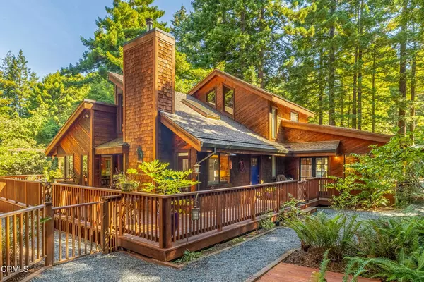 17451 Redwood Springs DR, Fort Bragg, CA 95437