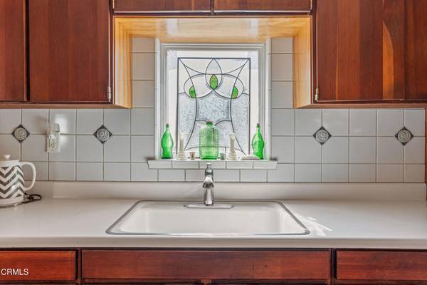 33051 Beal LN,  Fort Bragg,  CA 95437