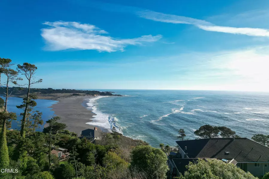 38882 Honey Run LN, Gualala, CA 95445