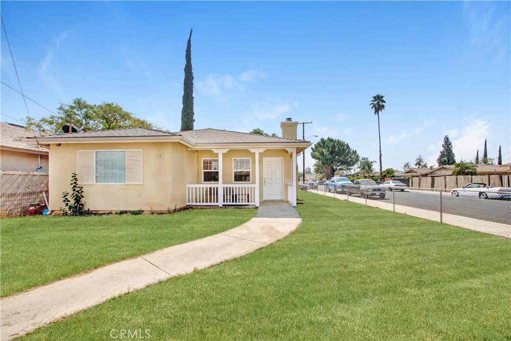 7393 Hillview ST, Highland, CA 92346