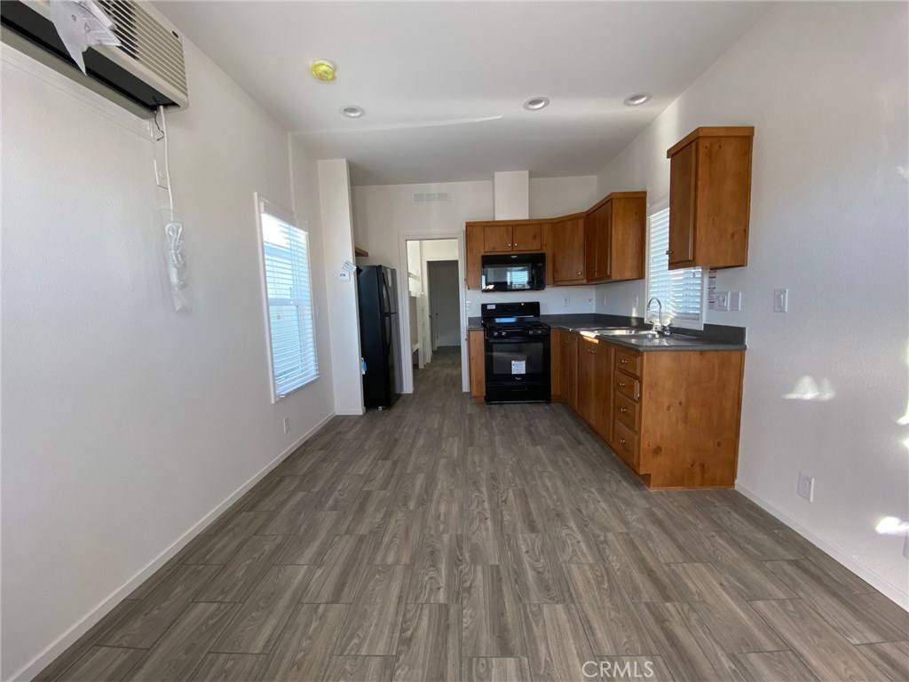 45044 28th Street East #36, Lancaster, CA 93535