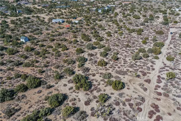 Pinon Hills, CA 92372,0 Lindero RD
