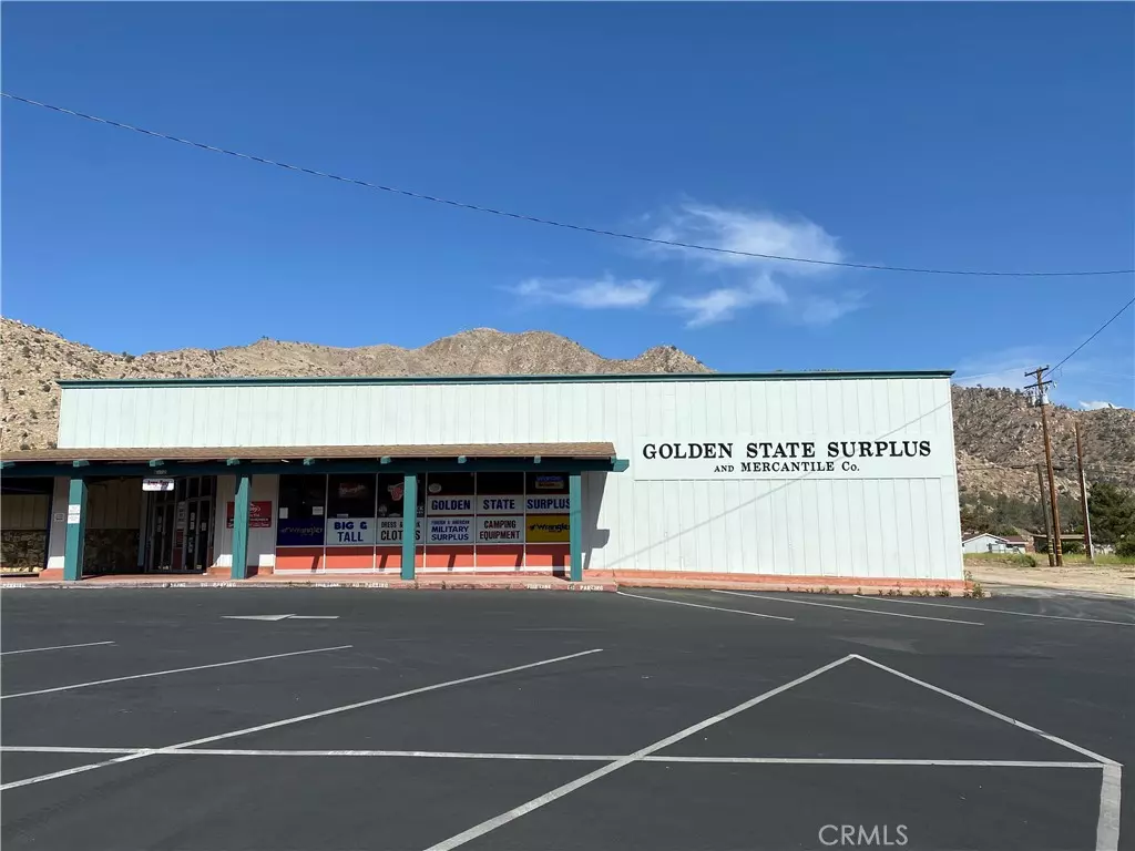 Lake Isabella, CA 93240,6112 Lake Isabella BLVD