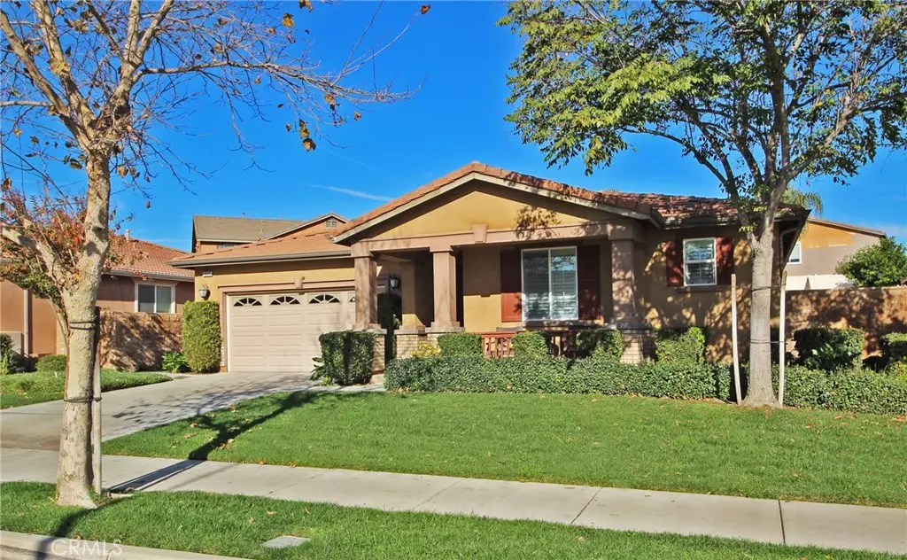 Eastvale, CA 92880,6866 Estonian DR