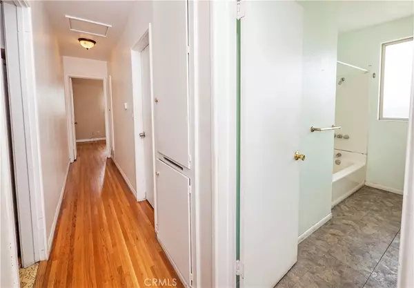 5595 Hawthorne ST, Montclair, CA 91763