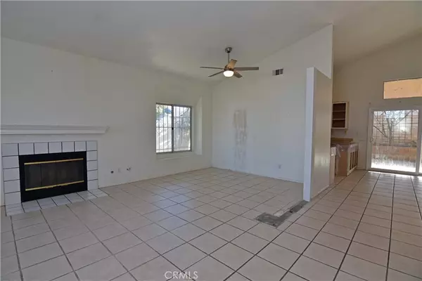 14127 Auburn CT, Victorville, CA 92394