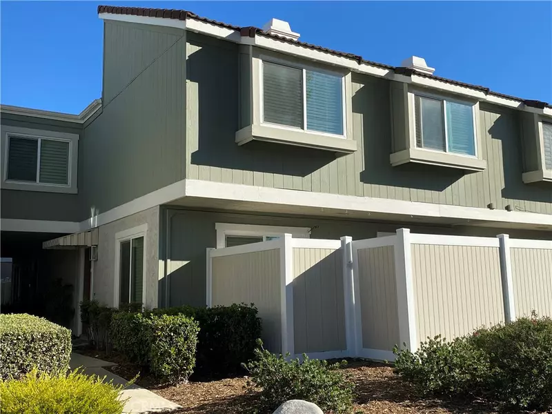 910 Golden Springs DR #D, Diamond Bar, CA 91765
