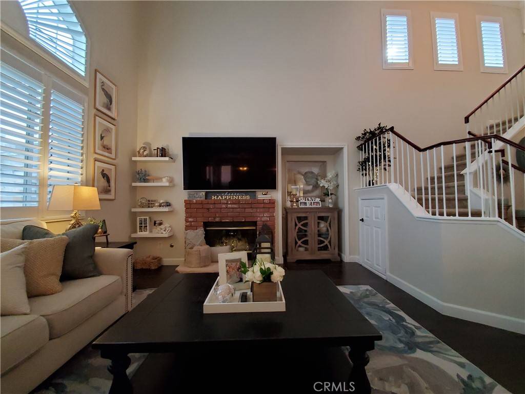 Fontana, CA 92336,5409 Buckskin DR