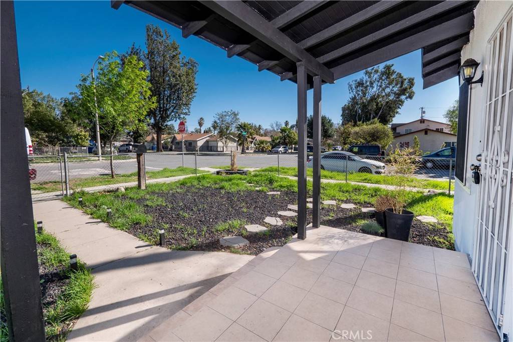Ontario, CA 91762,528 S Laurel AVE