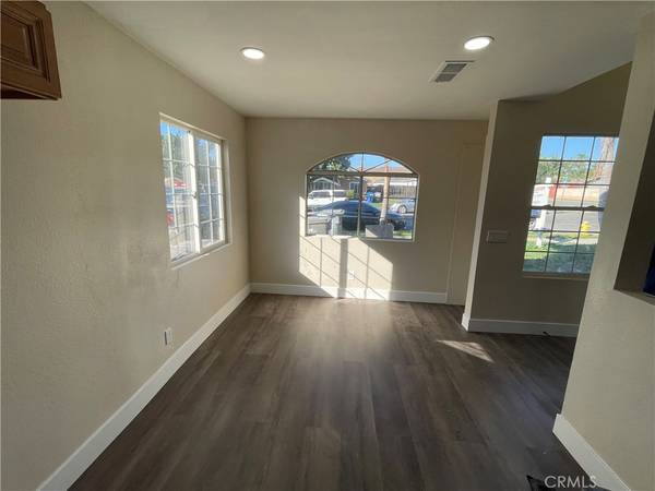 La Habra, CA 90631,408 N College ST
