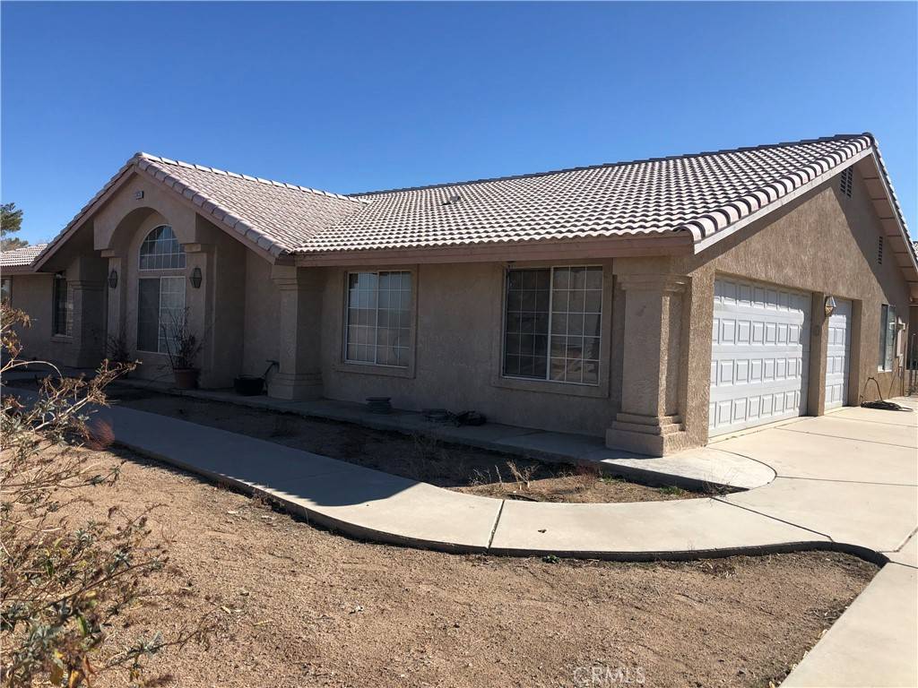 13425 Rodeo ST, Oak Hills, CA 92344