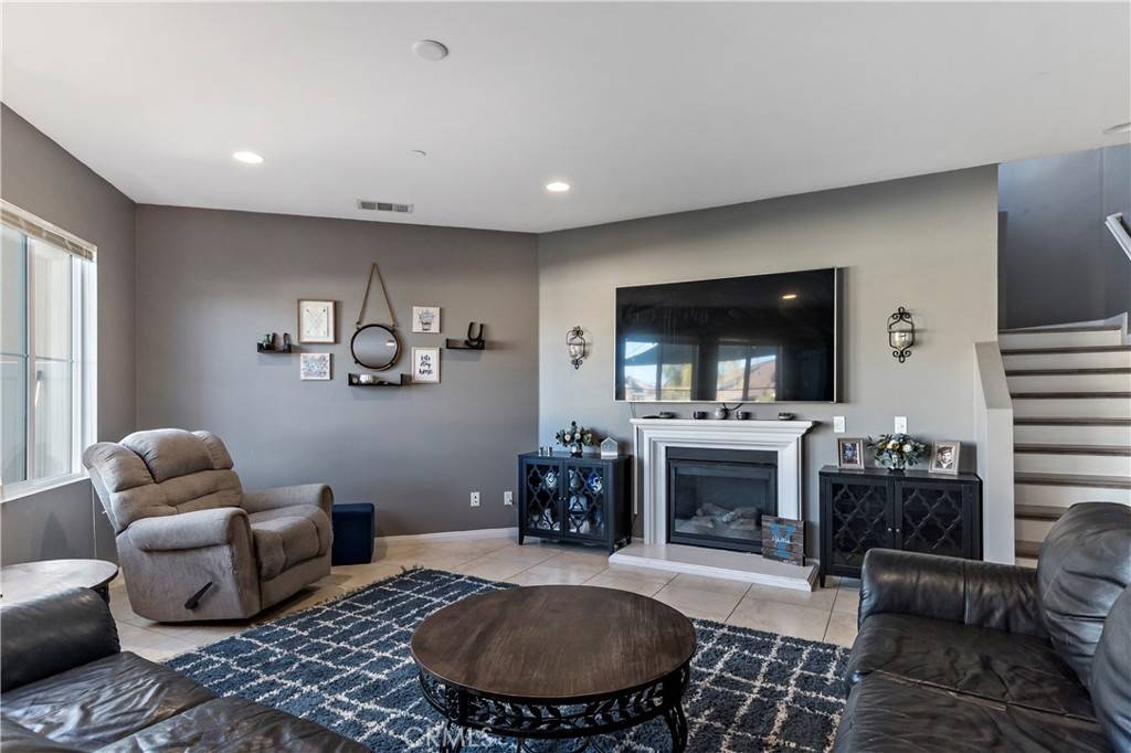 Perris, CA 92570,3373 Sequoia CT