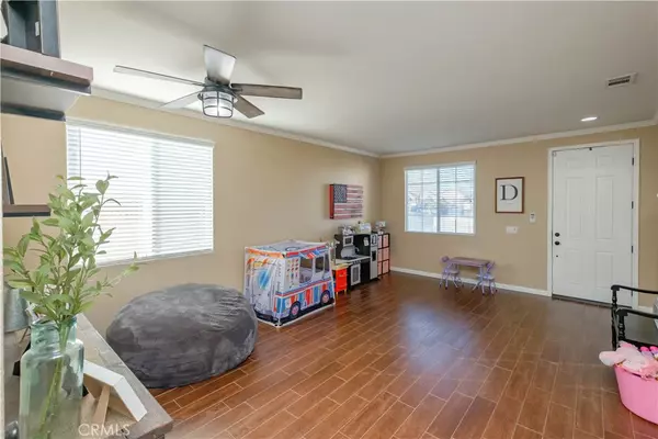 Victorville, CA 92395,16637 Indian Summer ST