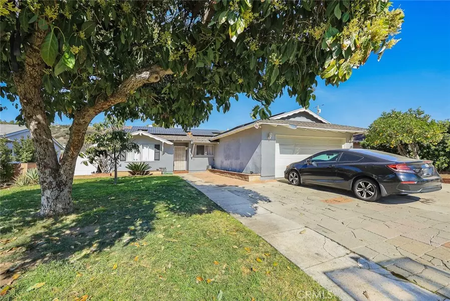 1129 E Dover ST, Glendora, CA 91740