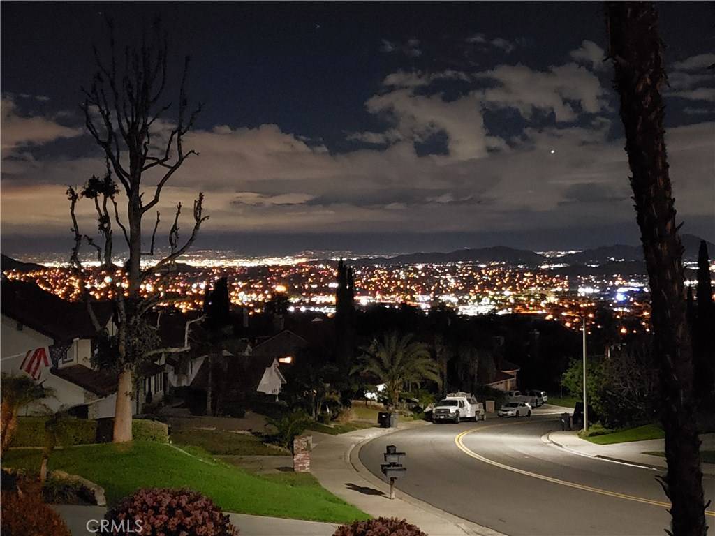 Riverside, CA 92503,16599 Lake Knoll Pkwy