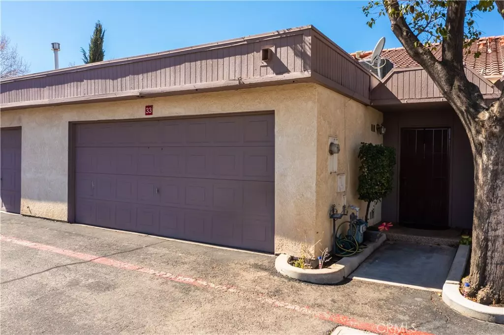 Lancaster, CA 93536,43334 32nd ST #33