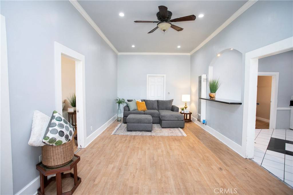 Azusa, CA 91702,625 N Pasadena AVE