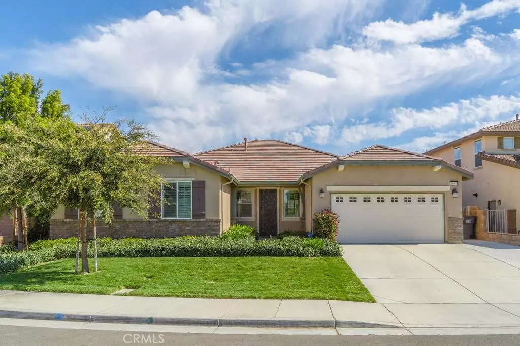 Jurupa Valley, CA 91752,5692 Goldfinch CT