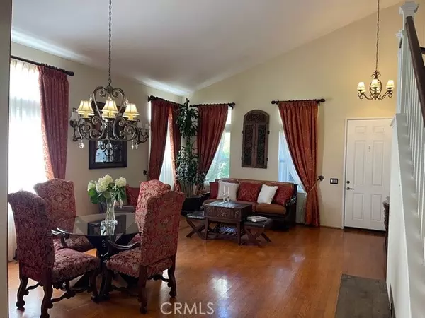 Newhall, CA 91321,21010 Oakriver LN