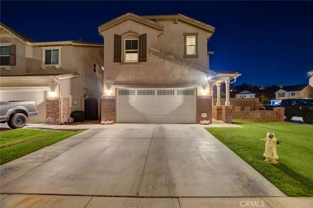 7949 Shadow Trails LN, Riverside, CA 92509