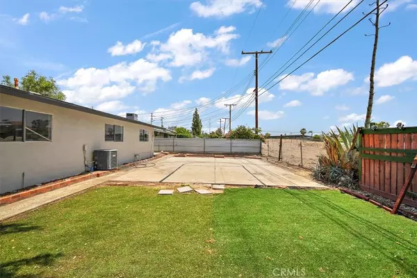 Highland, CA 92346,27457 6th ST