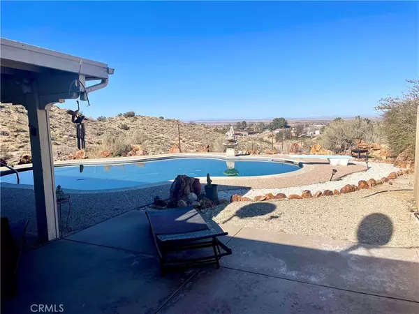 Palmdale, CA 93552,4215 Palmdale Hills DR