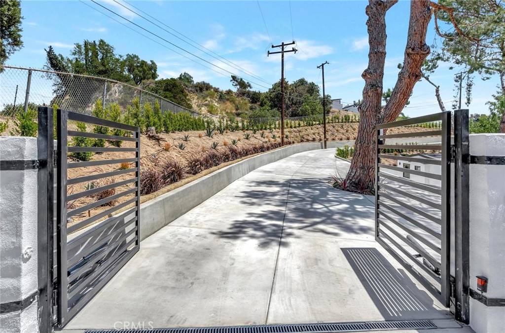 La Habra Heights, CA 90631,1653 N Cypress ST