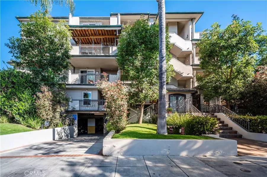 8121 Norton AVE #304, West Hollywood, CA 90046