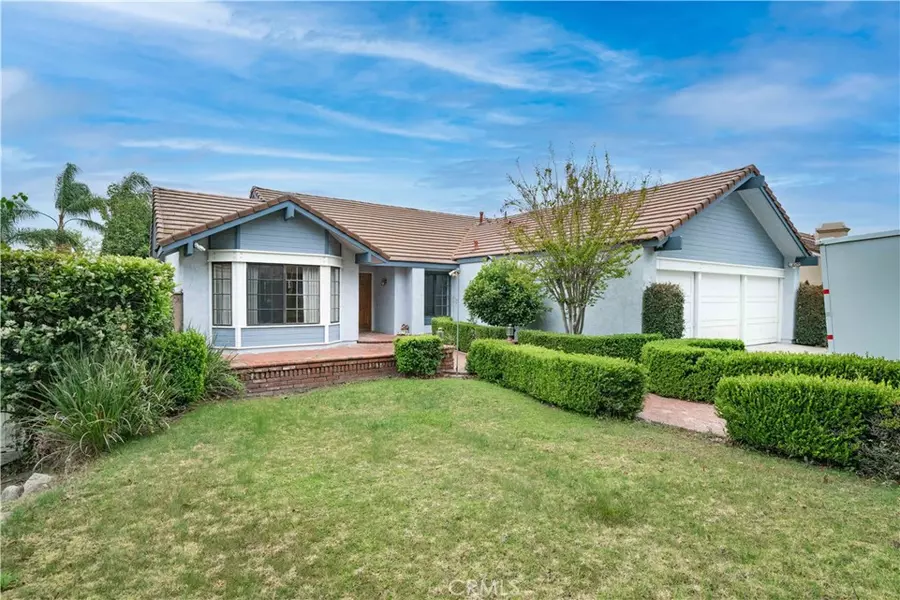 872 W 20th ST, Upland, CA 91784