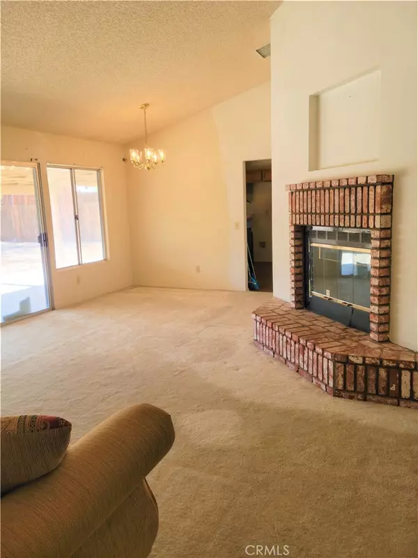 Victorville, CA 92392,13018 Sundown RD