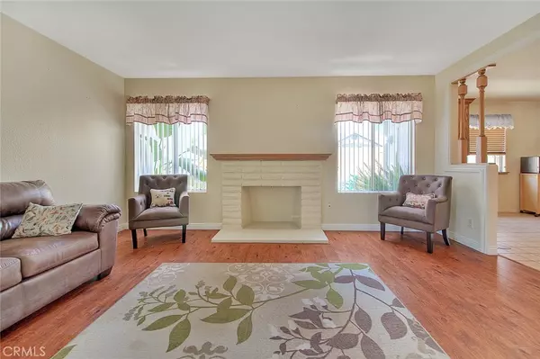 Yorba Linda, CA 92886,5762 Rich Hill WAY