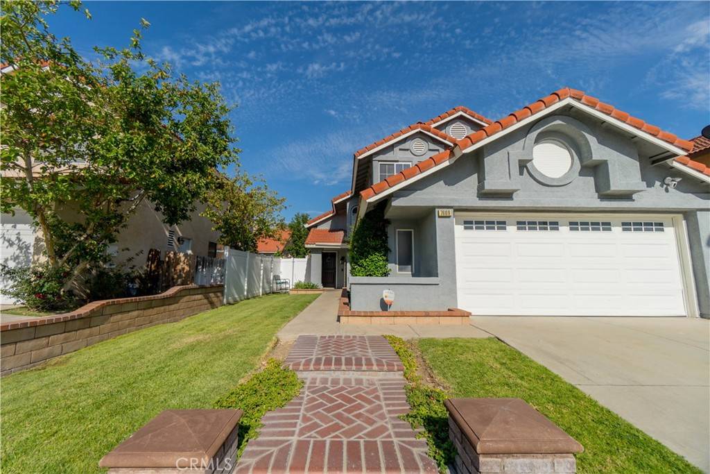 7609 Honeysuckle ST, Fontana, CA 92336