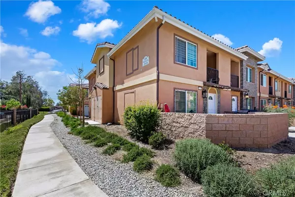 Fontana, CA 92335,16408 Valencia AVE #215