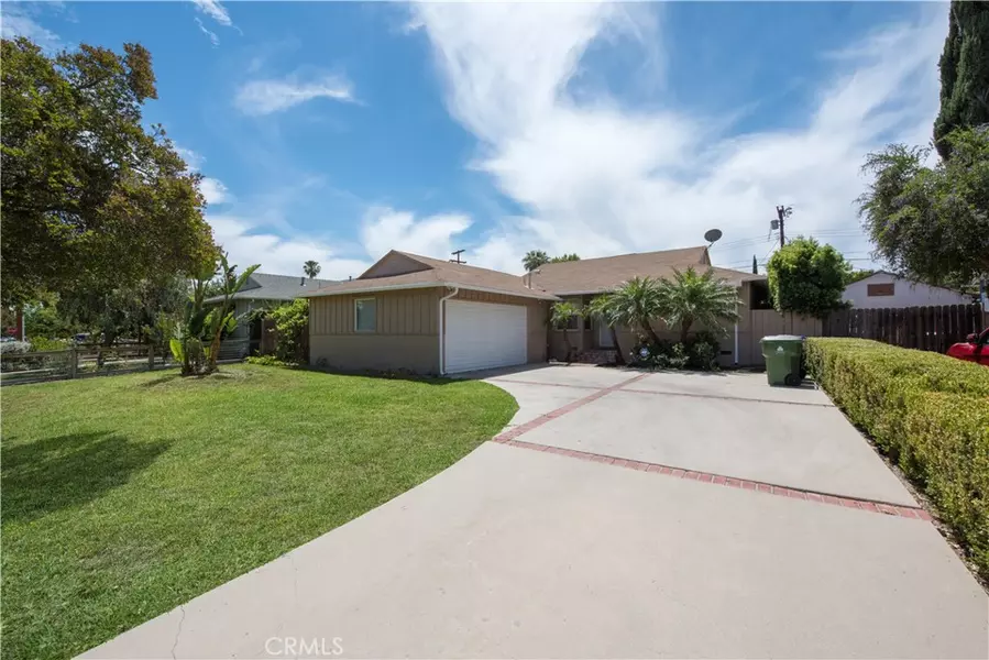 20720 Skouras DR, Winnetka, CA 91306