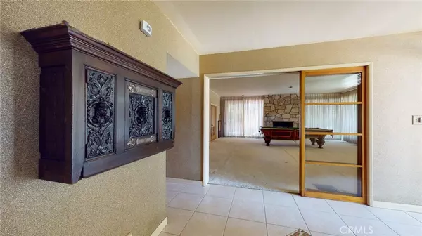 Ontario, CA 91762,307 W 6th ST