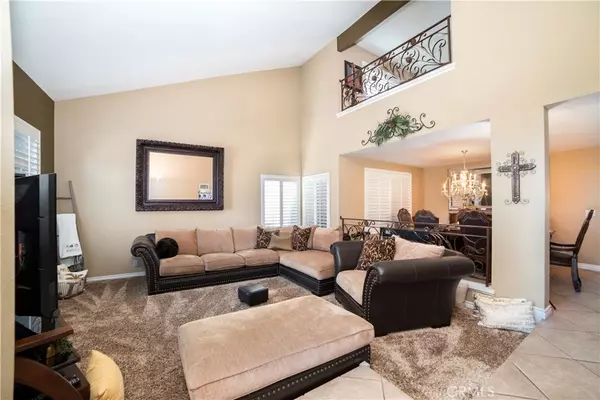 Pomona, CA 91766,2 Bluff Point CIR