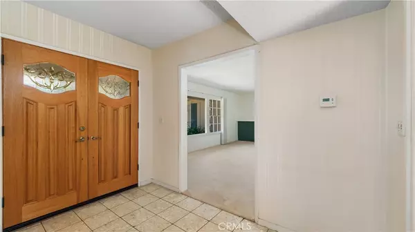 Claremont, CA 91711,890 Hood DR