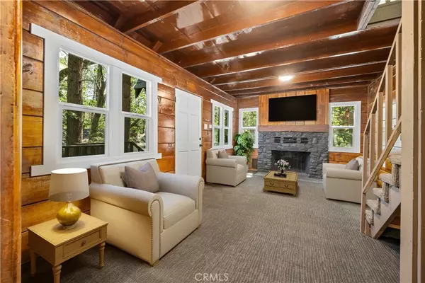 Wrightwood, CA 92397,1054 Robin RD