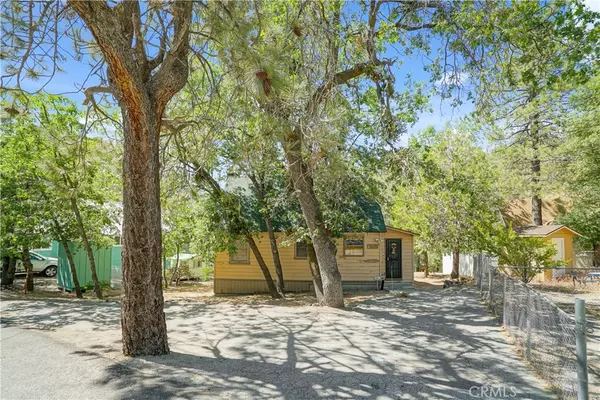 32972 Squirrel LN, Arrowbear, CA 92382