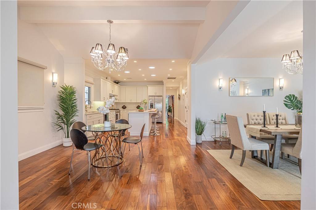 Beverly Hills, CA 90211,463 S Swall DR