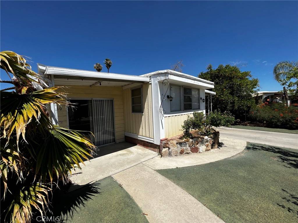 Hemet, CA 92543,460 Santa Clara CIR