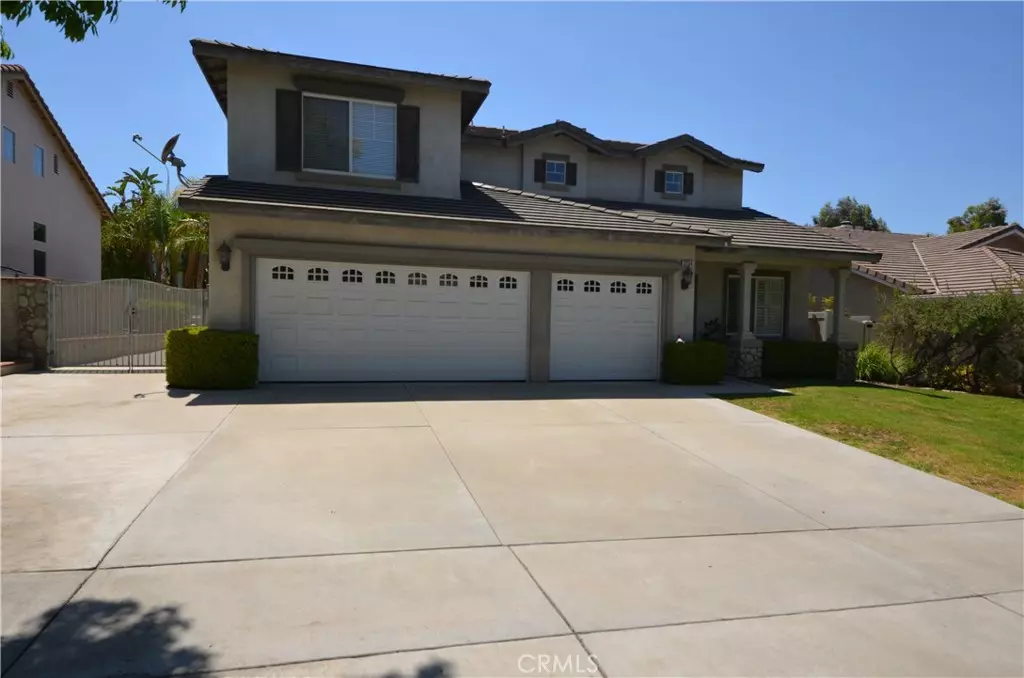 Corona, CA 92882,3234 Camden LN