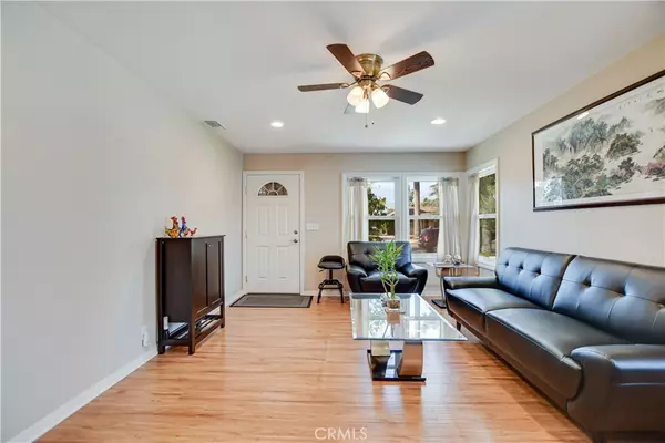 Ontario, CA 91764,554 E I ST