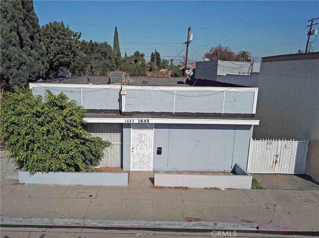 Compton, CA 90221,1643 E Compton BLVD