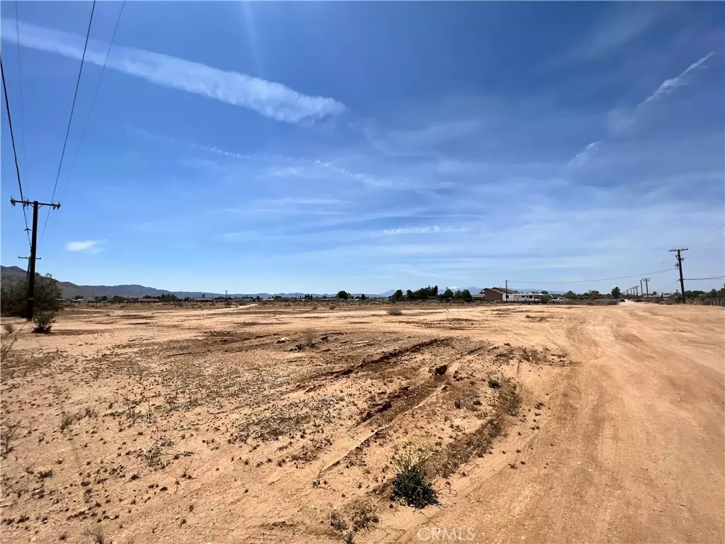 Apple Valley, CA 92308,0 Viento RD
