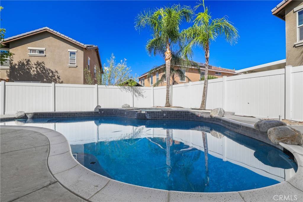 Perris, CA 92571,520 Blackberry